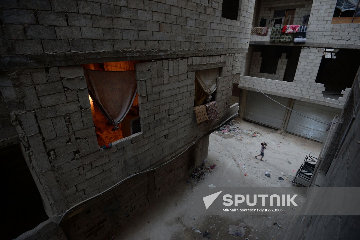 Syrian refugees from Islamic State-held areas