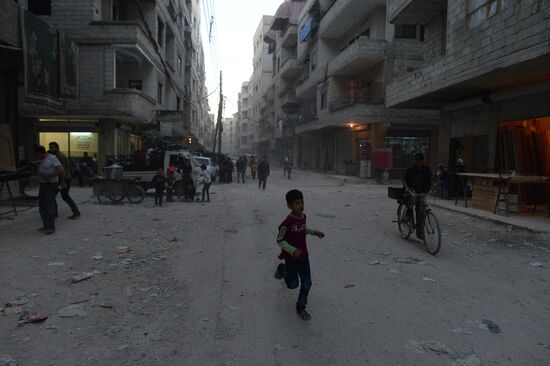 Syrian refugees from Islamic State-held areas