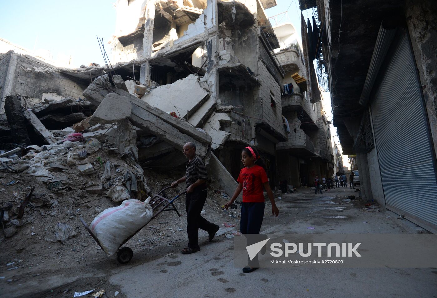 Syrian refugees from Islamic State-held areas