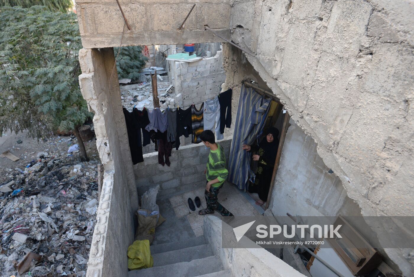 Syrian refugees from Islamic State-held areas