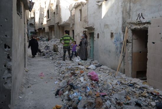 Syrian refugees from Islamic State-held areas