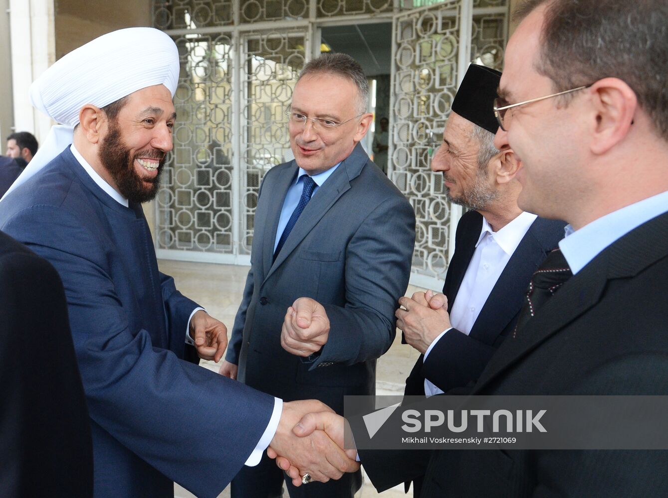 Meeting with representatives of Islamic clergy at Russian embassy in Syria