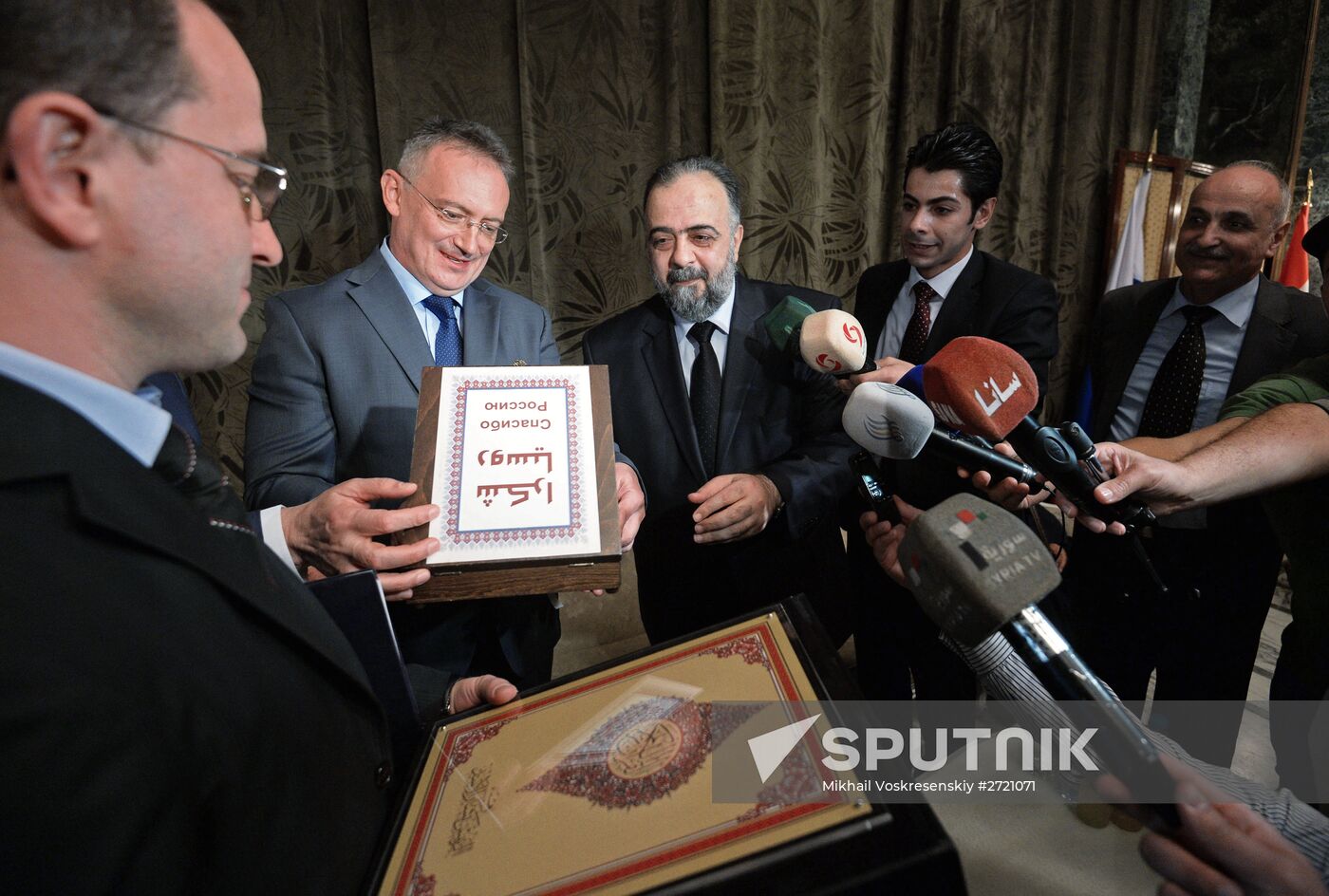 Meeting with representatives of Islamic clergy at Russian embassy in Syria