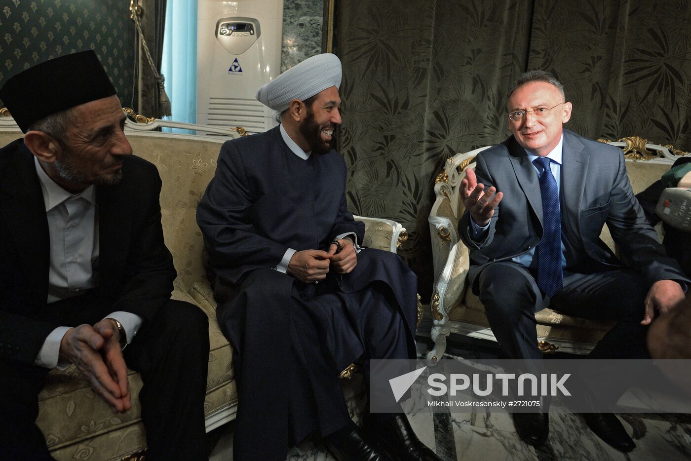 Meeting with representatives of Islamic clergy at Russian embassy in Syria