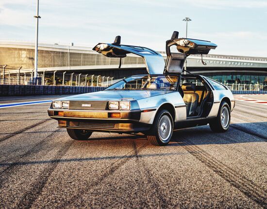 DeLorean DMC-12 at Sochi Racing Track