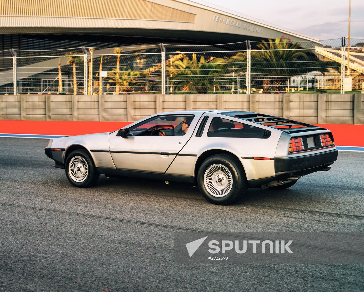 DeLorean DMC-12 at Sochi Racing Track
