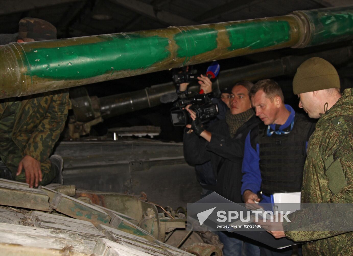 Military equipment withdrawl in Horlivka, Donetsk Region