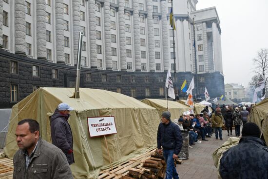 Protest rally to urge lower tariffs for housing and utilities services in Kiev