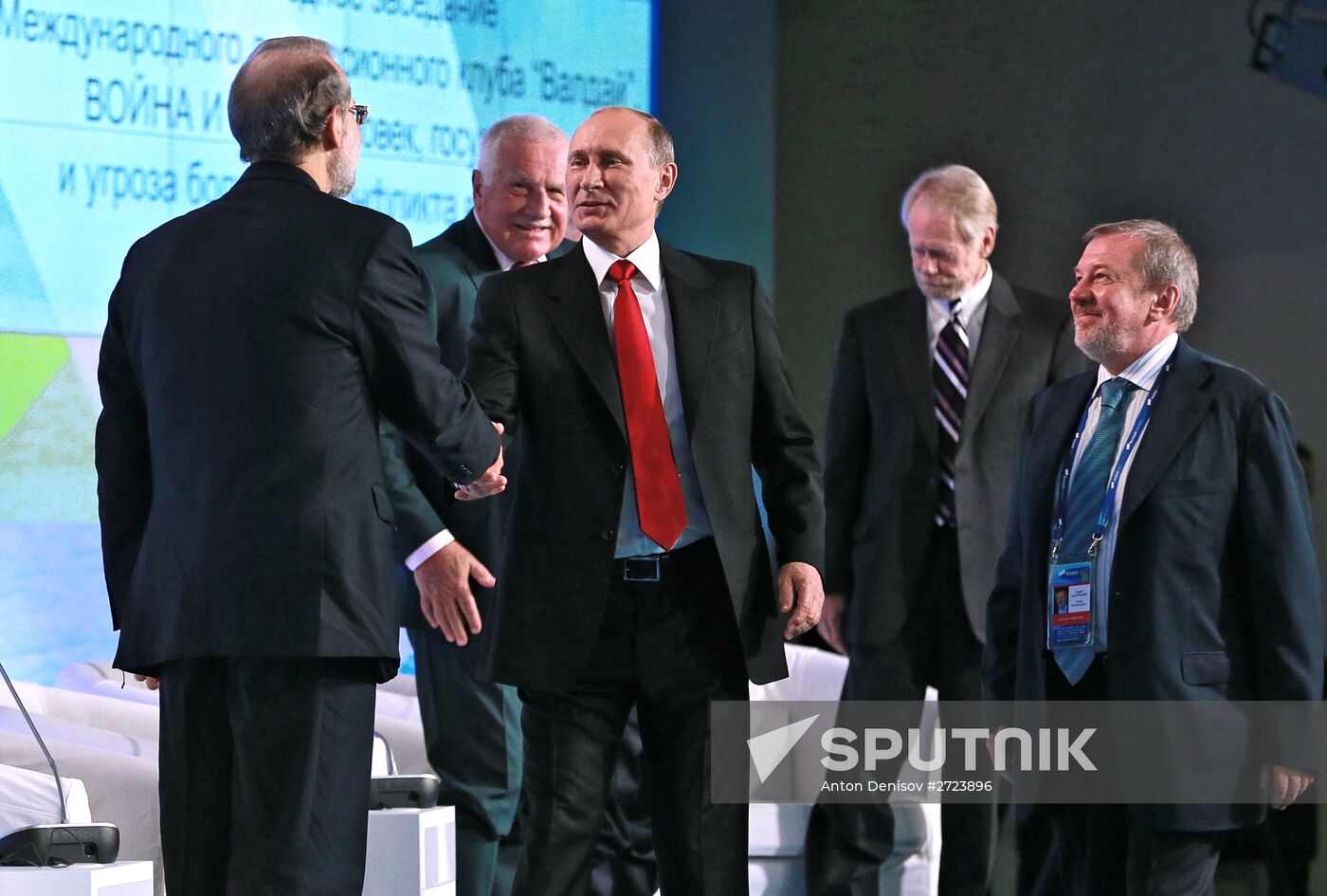 President Vladimir Putin takes part in Valdai Discussion Club meeting