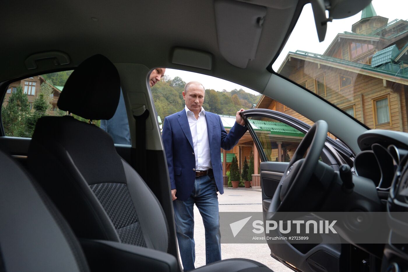 President Vladimir Putin takes part in Valdai discussion club session