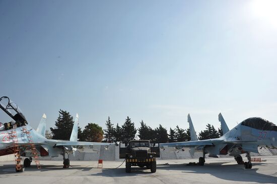 Russian aircract at Hemeimeem Air Base in Syria