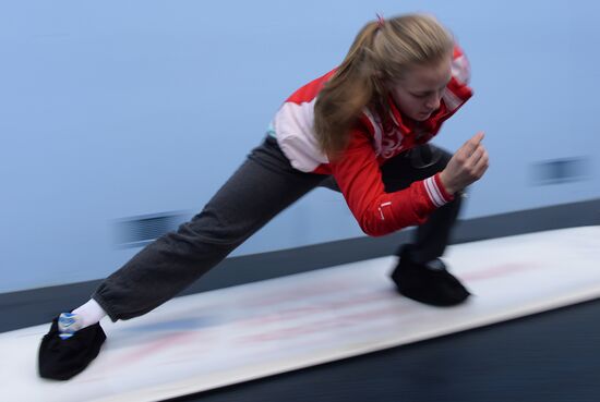 Short track. Russian national team's training session