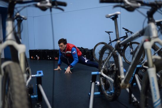Short track. Russian national team's training session