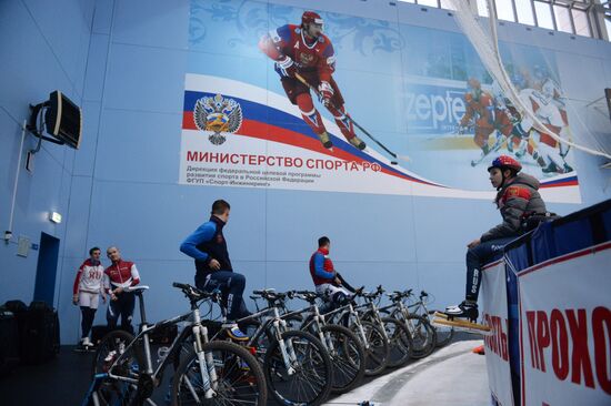 Short track. Russian national team's training session