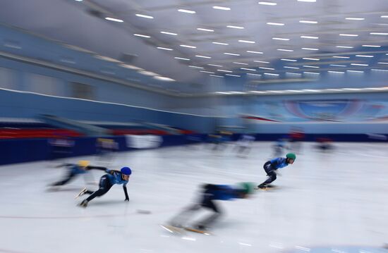 Short track. Russian national team's training session