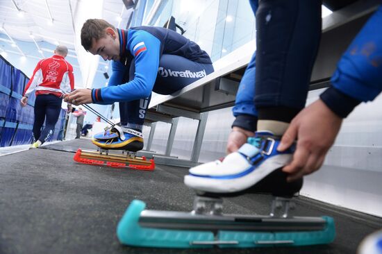 Short track. Russian national team's training session