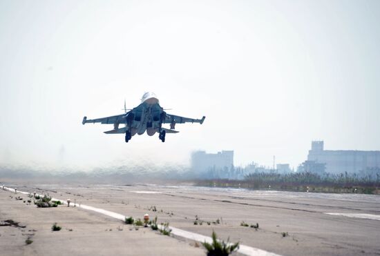 Russian aircract at Hemeimeem Air Base in Syria