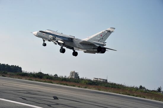 Russian aircract at Hemeimeem Air Base in Syria