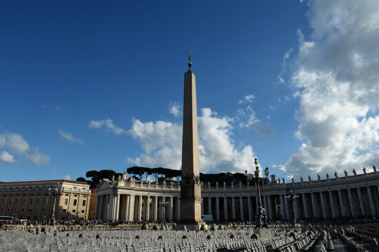 Cities of the world. Vatican City