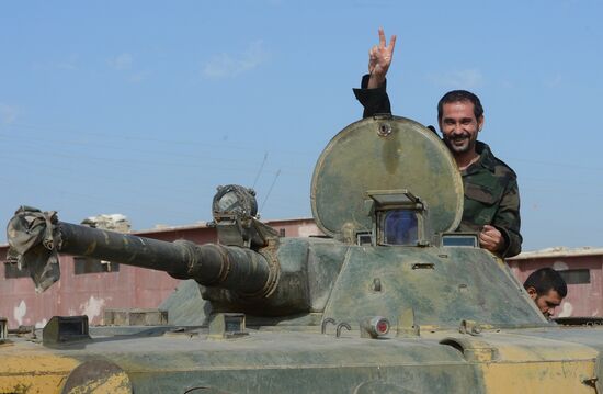 Syrian Arab Army's 2nd Corps 10th Division off Katana city, Syria