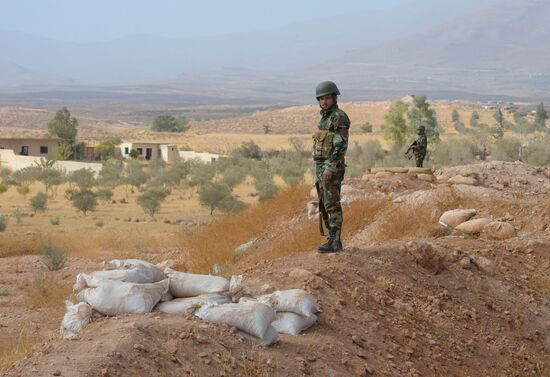 Syrian Arab Army's 2nd Corps 10th Division off Katana city, Syria