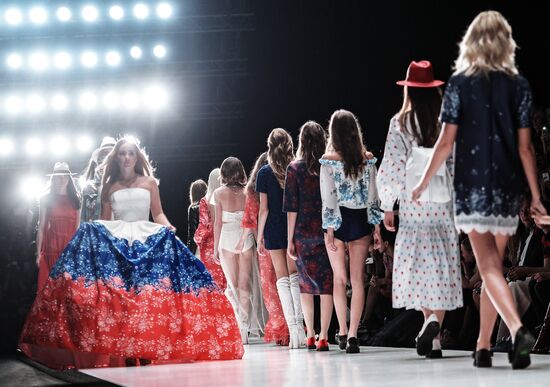 Mercedes-Benz Fashion Week Russia. Day Four