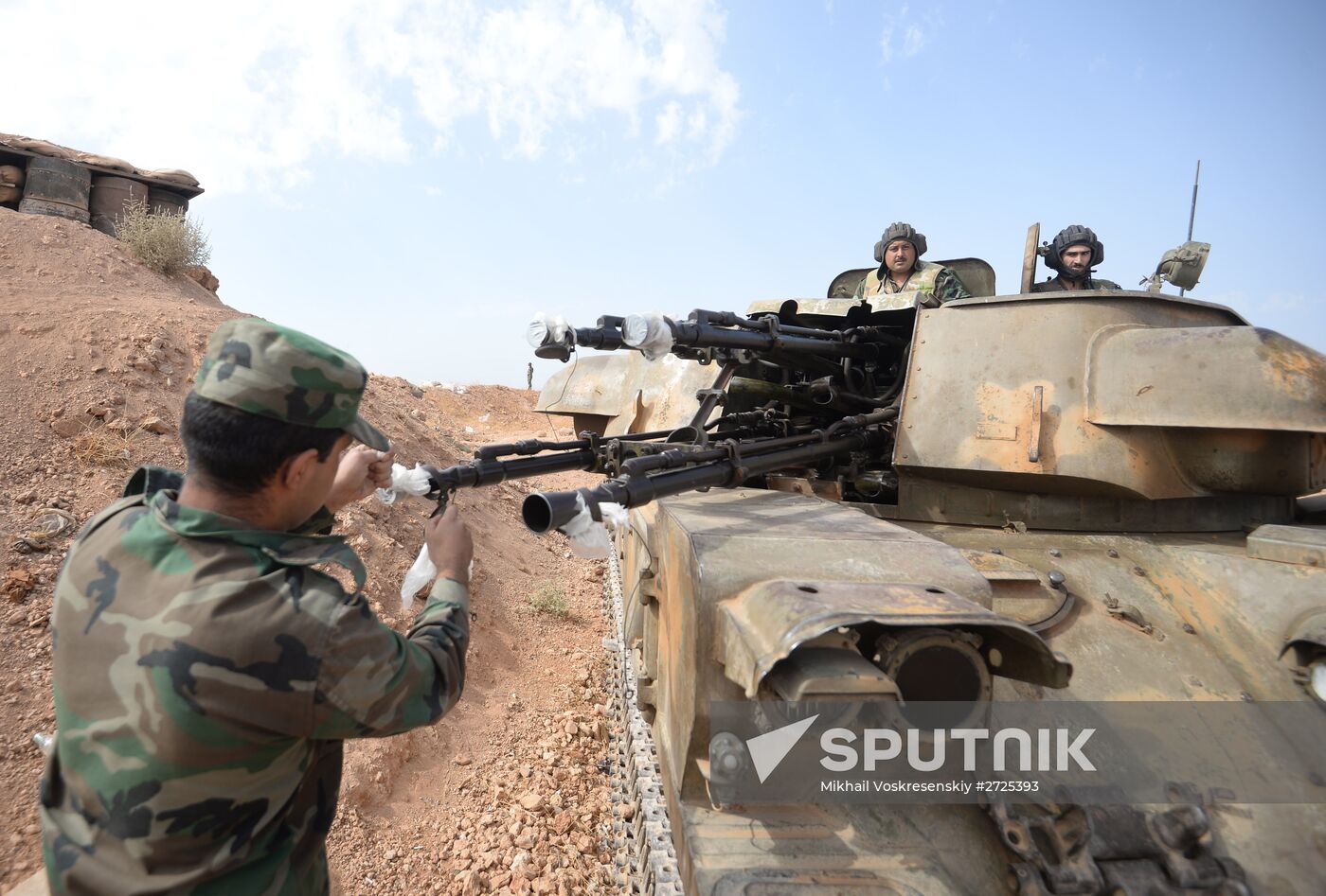 Syrian Arab Army's 2nd Corps 10th Division off Katana city, Syria