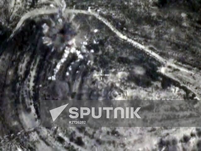 Russian Aerospace Forces carry out strikes on ISIS positions in Syria