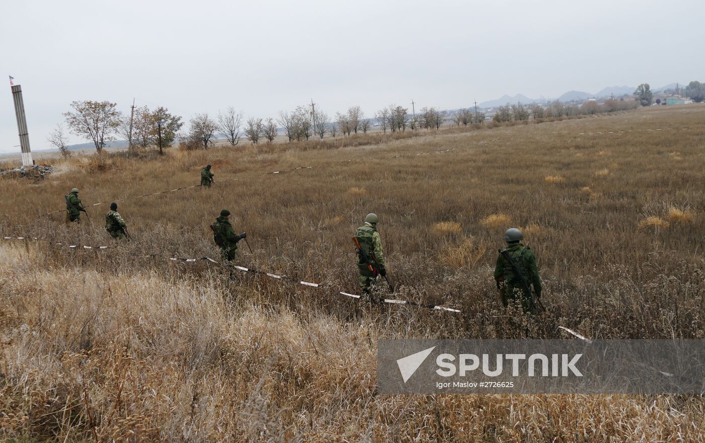 Mine clearing continues around Donetsk