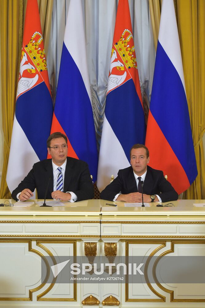Russian Prime Minister Dmitry Medvedev and Serbian Prime Minister Aleksandar Vucic hold bilteral talks