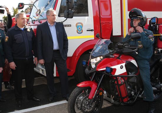 Ceremony of flag- and equipment-giving to Crimean Emercom General Directorate