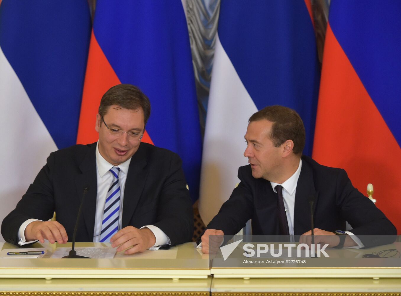 Russian Prime Minister Dmitry Medvedev and Serbian Prime Minister Aleksandar Vucic hold bilteral talks