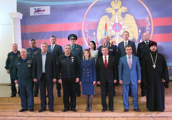 Ceremony of flag- and equipment-giving to Crimean Emercom General Directorate