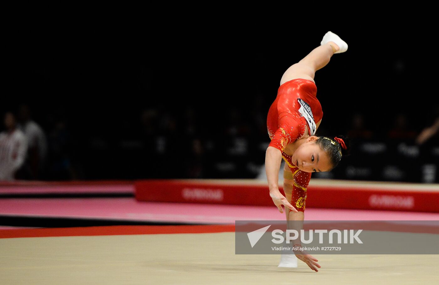 The 2015 World Gymnastics Championships. Day Five