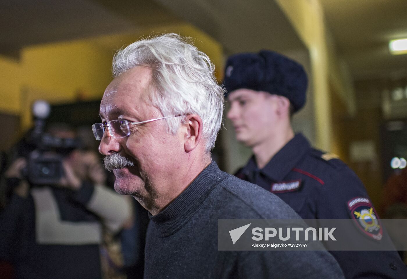 Three suspects arrested in Omsk in crane collapse case