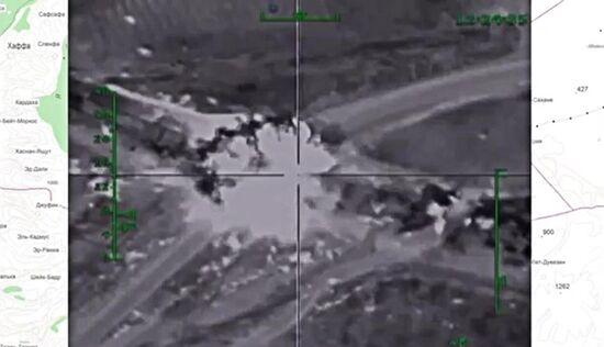 Russian air forces strike ISIS sites in Syria