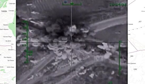 Russian air forces strike ISIS sites in Syria