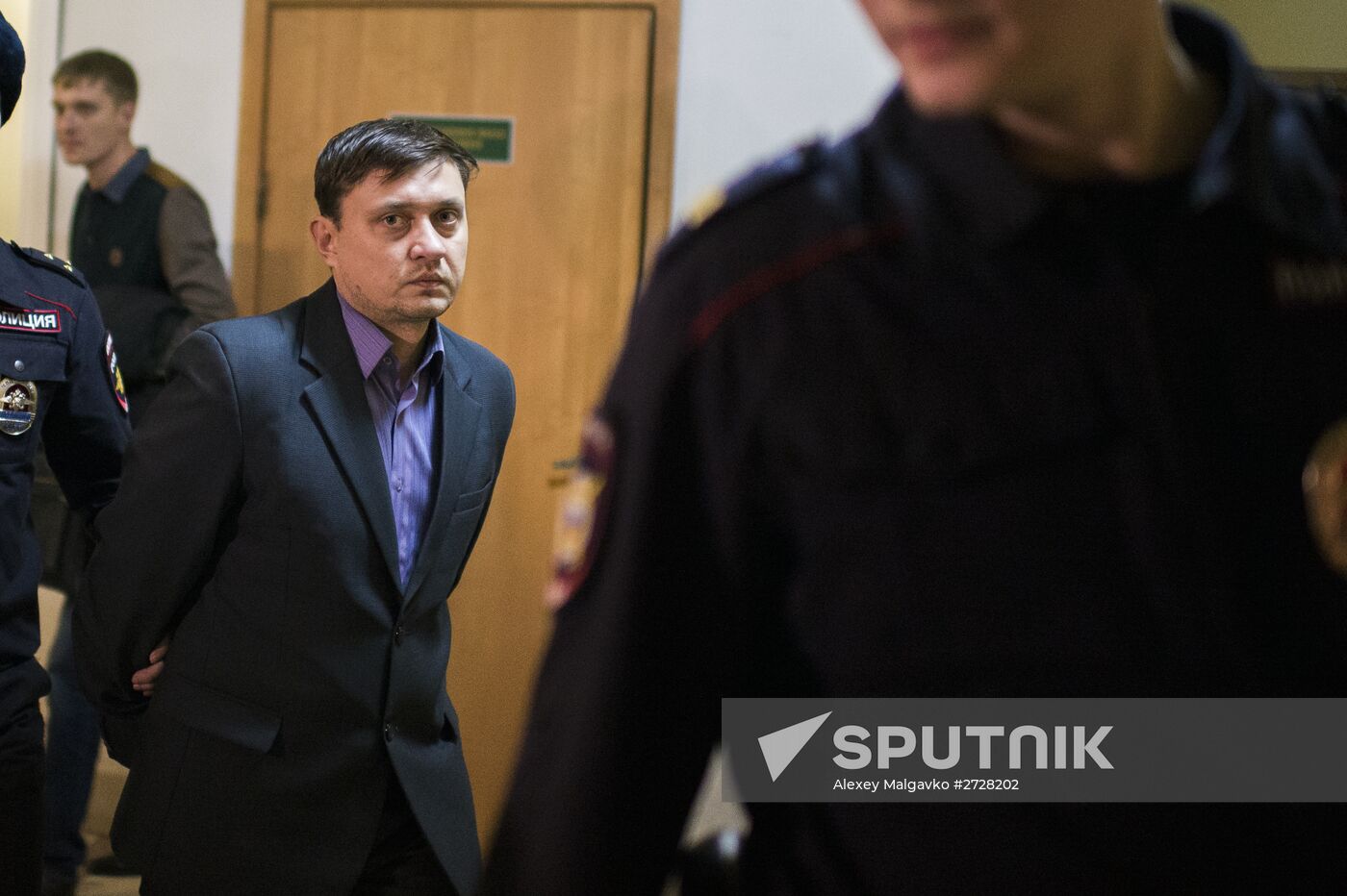 Three suspects arrested in Omsk in crane collapse case