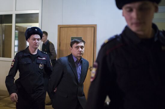 Three suspects arrested in Omsk in crane collapse case