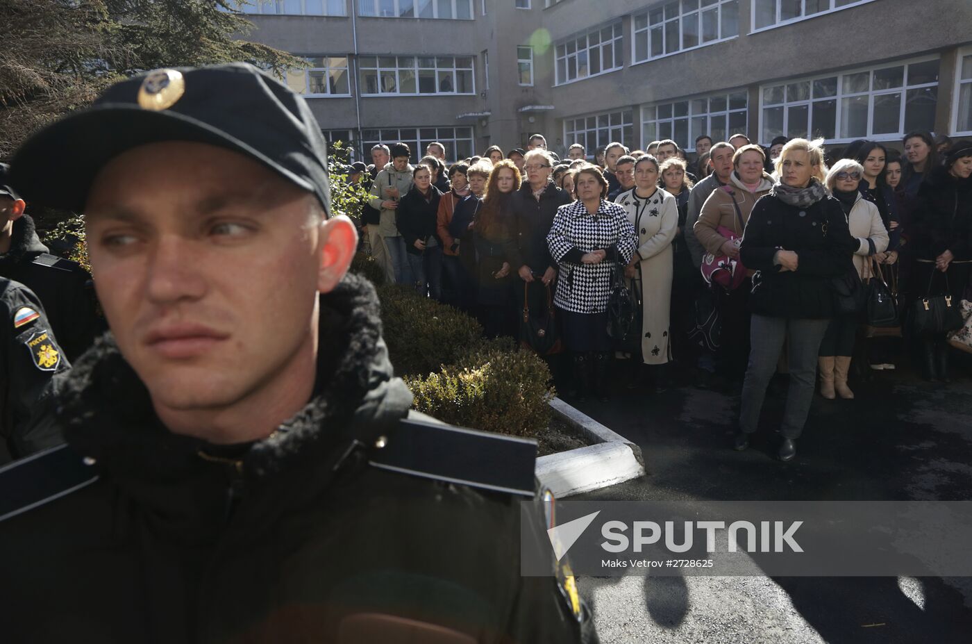 A one-year military leave. Russian naval rookies on gathering station, Simferopol, Crimea. Location: Russia, Crimean Federal District, Simferopol. Author: Maks Vetrov/Sputnik. Autumn conscription in Crimea