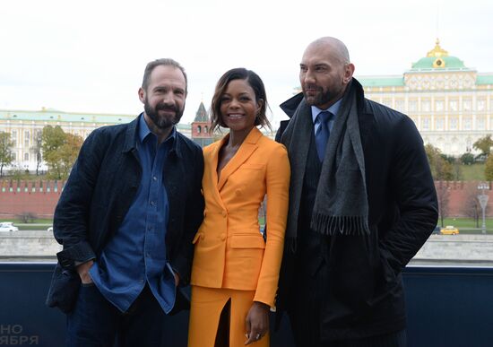 Ralph Fiennes, Naomie Harris, Dave Bautista visit Moscow for 007:Spectre premiere