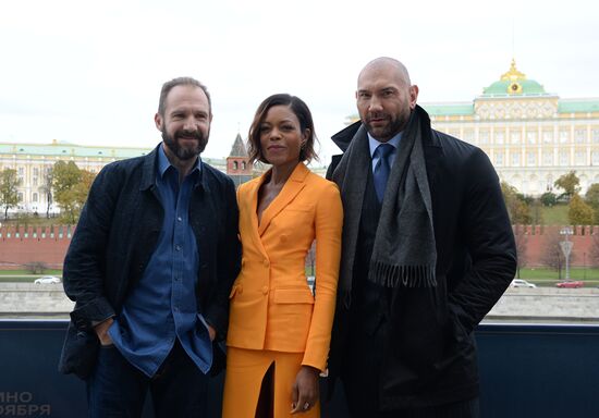 Ralph Fiennes, Naomie Harris, Dave Bautista visit Moscow for 007:Spectre premiere