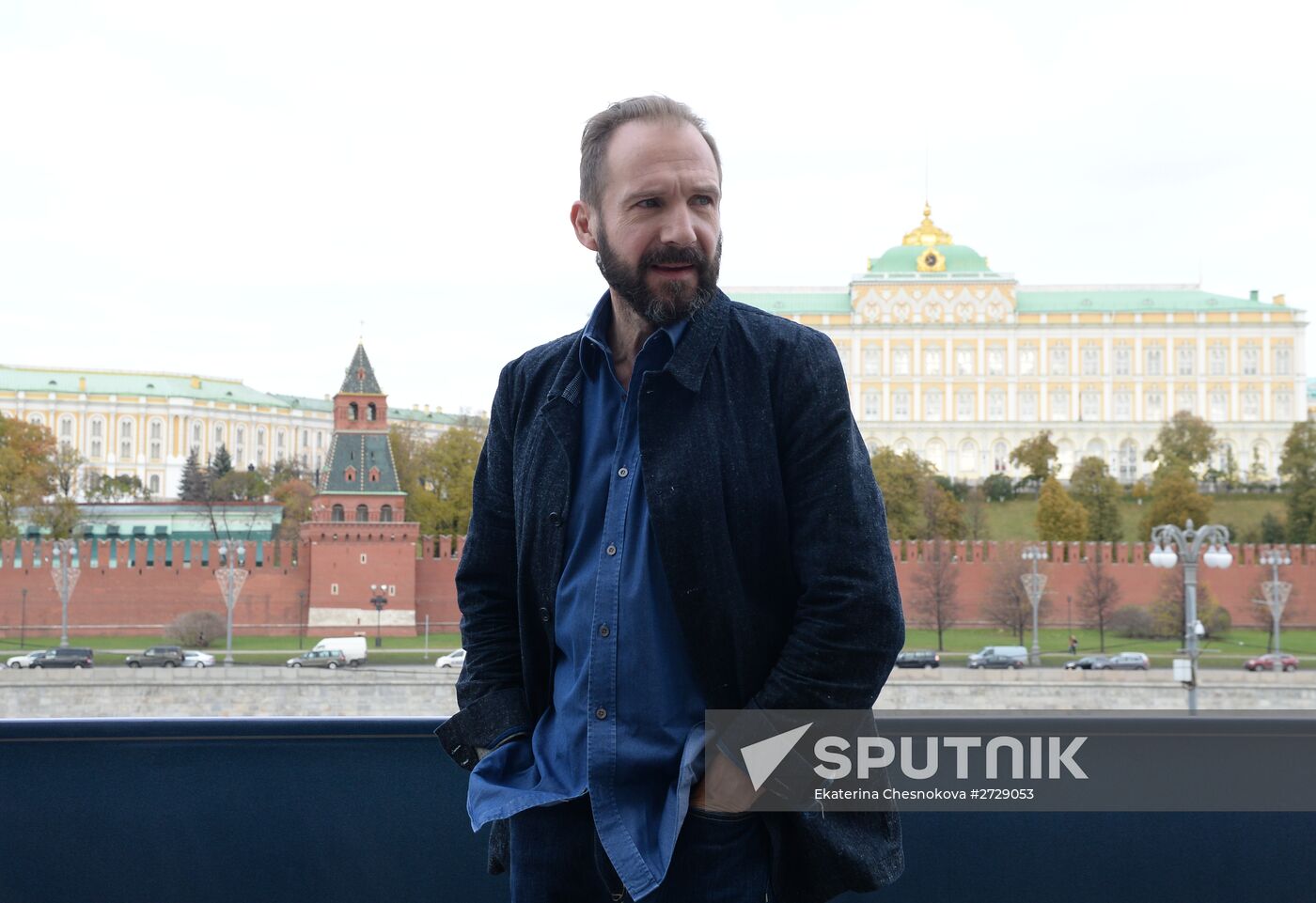 Ralph Fiennes, Naomie Harris, Dave Bautista visit Moscow for 007:Spectre premiere