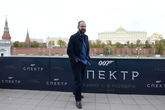Ralph Fiennes, Naomie Harris, Dave Bautista visit Moscow for 007:Spectre premiere