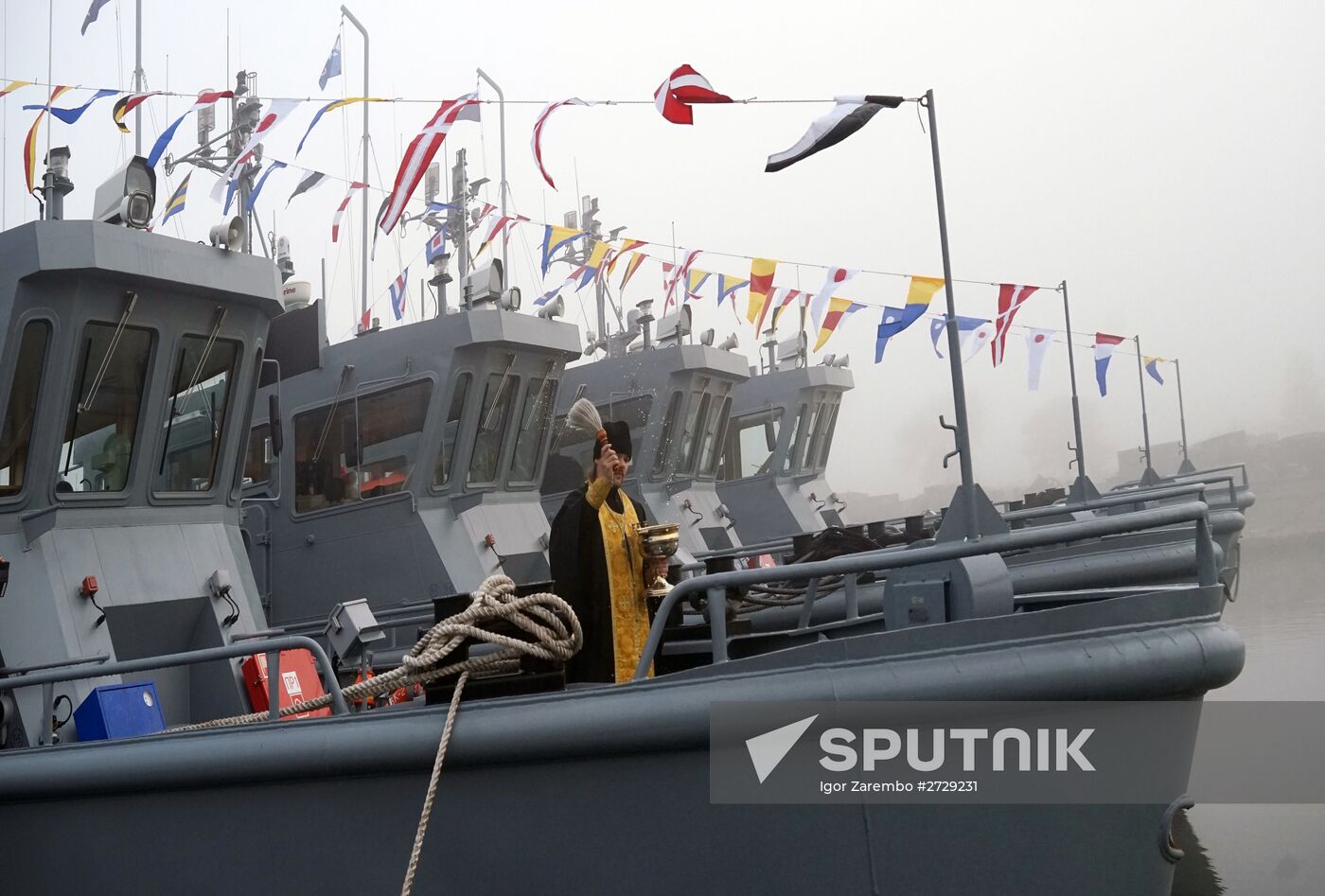 Flag-raising ceremony at Russian Navy's new rescue boats in Baltiysk