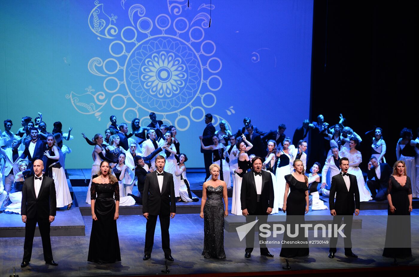 Helikon Opera historical stage re-opens