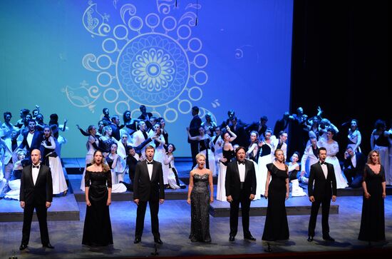 Helikon Opera historical stage re-opens