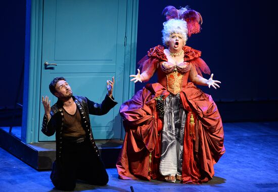 Helikon Opera historical stage re-opens