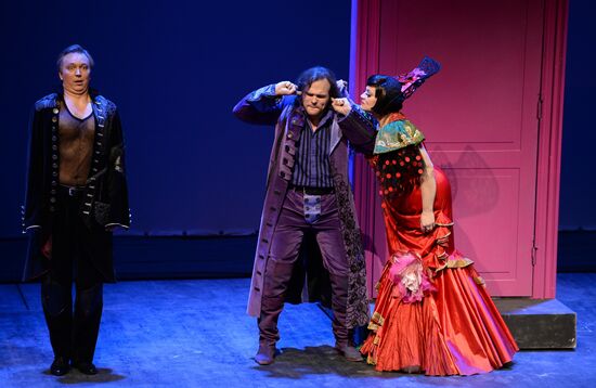 Helikon Opera historical stage re-opens
