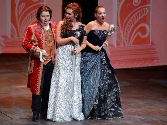 Helikon Opera historical stage re-opens
